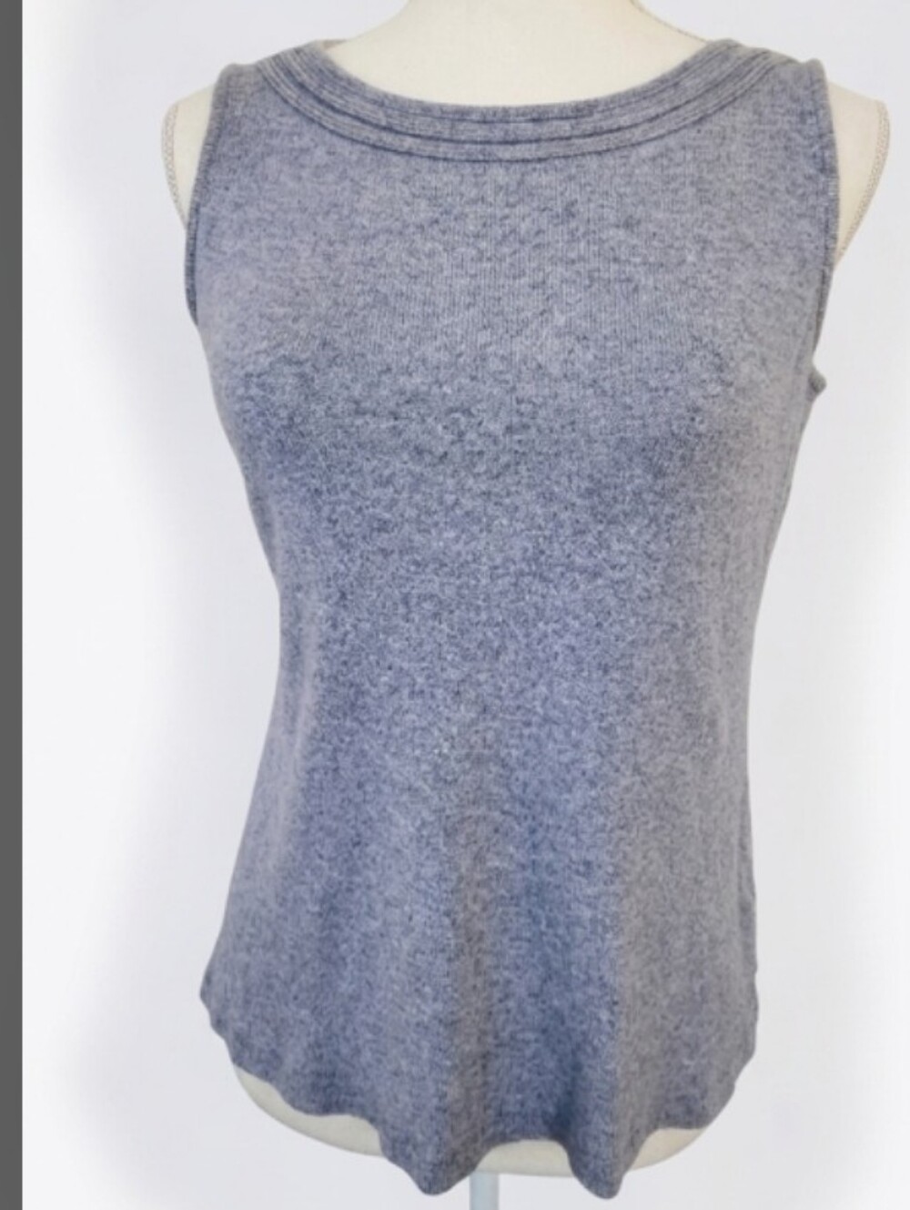 Talbots Cotton Classic Gray Sleeveless Top! Scoop Neck W/ Accent!